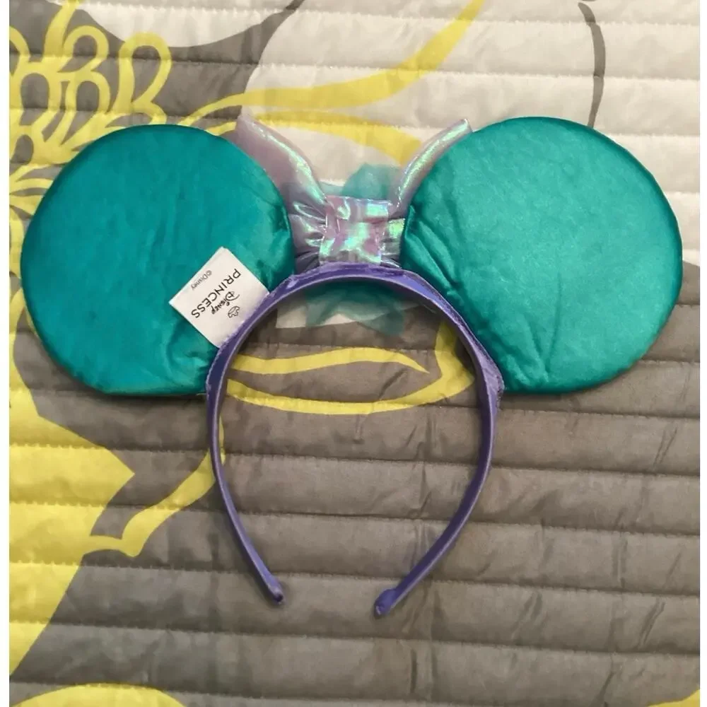 NWOT Disney Parks Lightweight The Little Mermaid Princess Ariel ear headband